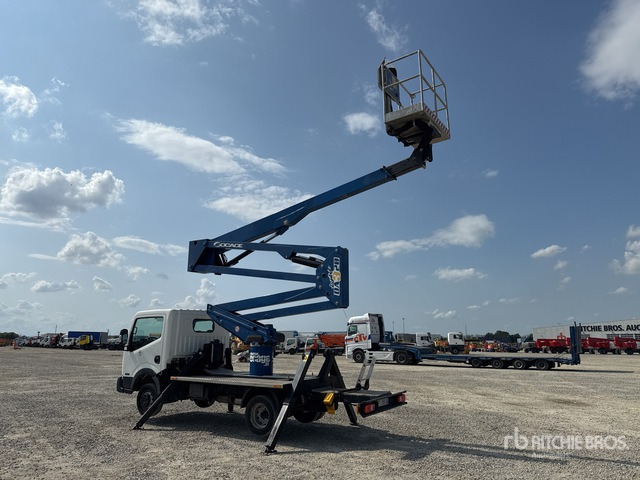 2015 Nissan Cabstar 35.12 2015 Socage DA320 20 m on Bucket Truck - Vrachtwagen hoogwerker: afbeelding 4 2015 Nissan Cabstar 35.12 2015 Socage DA320 20 m on Bucket Truck - Vrachtwagen hoogwerker: afbeelding 4
