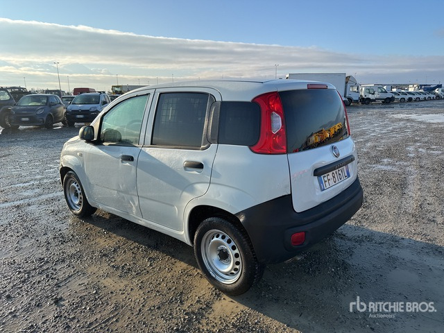 2016 Fiat Panda 1.3 MJT 80CV SES POP Van Truck - Bakwagen: afbeelding 2 2016 Fiat Panda 1.3 MJT 80CV SES POP Van Truck - Bakwagen: afbeelding 2