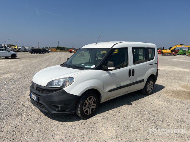 2018 Fiat Doblo COMBI 1.3 MJT 16V SX N1 Van Truck - Gesloten bestelwagen: afbeelding 2 2018 Fiat Doblo COMBI 1.3 MJT 16V SX N1 Van Truck - Gesloten bestelwagen: afbeelding 2