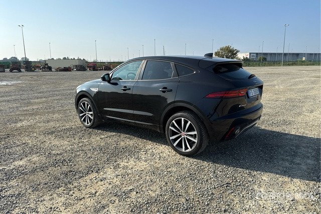 2018 Jaguar E Pace 2.0D I4 R-DYNAMIC SE 4WD 240CV SUV - SUV: afbeelding 2 2018 Jaguar E Pace 2.0D I4 R-DYNAMIC SE 4WD 240CV SUV - SUV: afbeelding 2