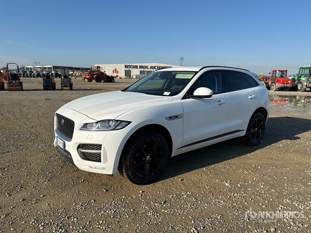 2018 Jaguar F-Pace 2.0d I4 132KW R-SPORT AWD SUV - SUV: afbeelding 2 2018 Jaguar F-Pace 2.0d I4 132KW R-SPORT AWD SUV - SUV: afbeelding 2