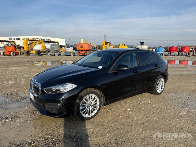 2022 BMW 118D BUSINESS ADVANTAGE AUTO Automobile - Personenwagen: afbeelding 1 2022 BMW 118D BUSINESS ADVANTAGE AUTO Automobile - Personenwagen: afbeelding 1