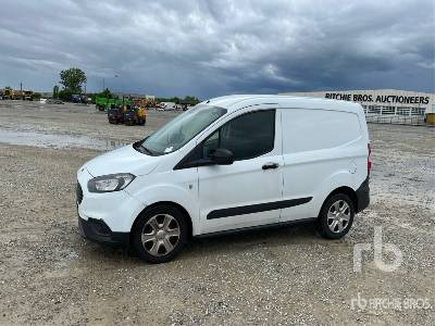 FORD TRANSIT COURIER COURIER 1.5 TDCI 75CV A-DOORS - Bakwagen: afbeelding 1 FORD TRANSIT COURIER COURIER 1.5 TDCI 75CV A-DOORS - Bakwagen: afbeelding 1