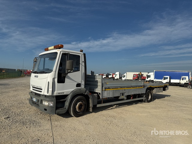 Iveco Eurocargo 120E18 Autocarro trasporto automobili - Bergingsvoertuig: afbeelding 1 Iveco Eurocargo 120E18 Autocarro trasporto automobili - Bergingsvoertuig: afbeelding 1