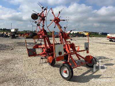 KUHN GF 6401T - Hooischudder: afbeelding 2 KUHN GF 6401T - Hooischudder: afbeelding 2