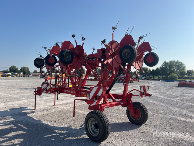 Lely Lotus 1020 Hay Tedder - Hooischudder: afbeelding 3 Lely Lotus 1020 Hay Tedder - Hooischudder: afbeelding 3