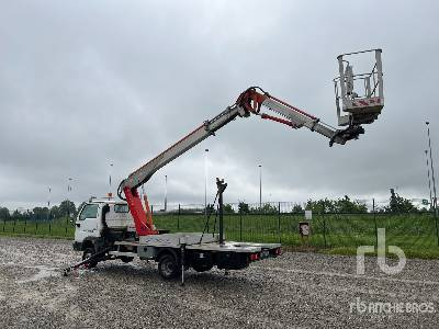 NISSAN CABSTAR 2004 Multitel Pagliero MJ 190 A ... - Vrachtwagen hoogwerker: afbeelding 2 NISSAN CABSTAR 2004 Multitel Pagliero MJ 190 A ... - Vrachtwagen hoogwerker: afbeelding 2