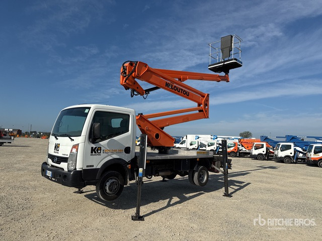 Nissan Cabstar 35.12 Piattaforma autocarrata - Vrachtwagen hoogwerker: afbeelding 1 Nissan Cabstar 35.12 Piattaforma autocarrata - Vrachtwagen hoogwerker: afbeelding 1