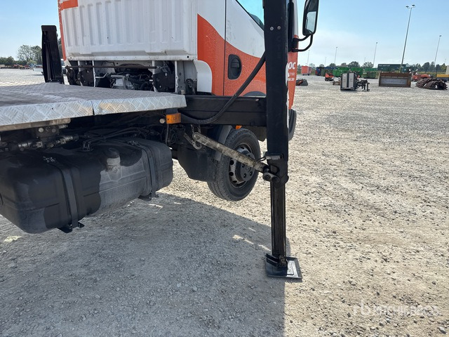 Nissan Cabstar Piattaforma autocarrata - Vrachtwagen hoogwerker: afbeelding 5 Nissan Cabstar Piattaforma autocarrata - Vrachtwagen hoogwerker: afbeelding 5