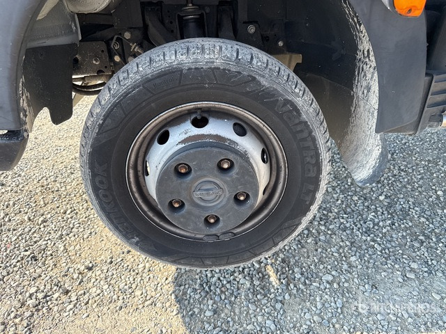 Nissan Cabstar Piattaforma autocarrata - Vrachtwagen hoogwerker: afbeelding 5 Nissan Cabstar Piattaforma autocarrata - Vrachtwagen hoogwerker: afbeelding 5