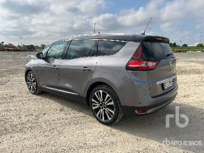 RENAULT GRAND SCENIC 7 Seats 1.7 BLUE INITIALE PARIS - Personenwagen: afbeelding 3 RENAULT GRAND SCENIC 7 Seats 1.7 BLUE INITIALE PARIS - Personenwagen: afbeelding 3