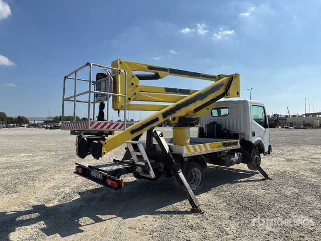 Renault Maxity Piattaforma autocarrata - Vrachtwagen hoogwerker: afbeelding 3 Renault Maxity Piattaforma autocarrata - Vrachtwagen hoogwerker: afbeelding 3