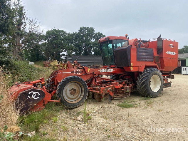 1998 Matrot M41H Self-Propelled Machine A Better ... Sugar Beet Harvester - Klepelmaaier/ Mulcher: afbeelding 1 1998 Matrot M41H Self-Propelled Machine A Better ... Sugar Beet Harvester - Klepelmaaier/ Mulcher: afbeelding 1