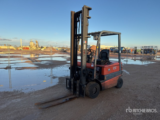 1998 Toyota 5FBE25 2500 kg Chariot Elevateur Elect ... Electric Forklift - Elektrische heftruck: afbeelding 1 1998 Toyota 5FBE25 2500 kg Chariot Elevateur Elect ... Electric Forklift - Elektrische heftruck: afbeelding 1