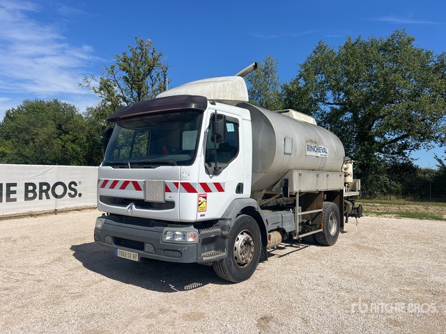 2000 Renault Premium 300 2000 Rincheval ECM 9500 L on 4x ... Asphalt Distributor Truck - Bitumen sprayer: afbeelding 2 2000 Renault Premium 300 2000 Rincheval ECM 9500 L on 4x ... Asphalt Distributor Truck - Bitumen sprayer: afbeelding 2