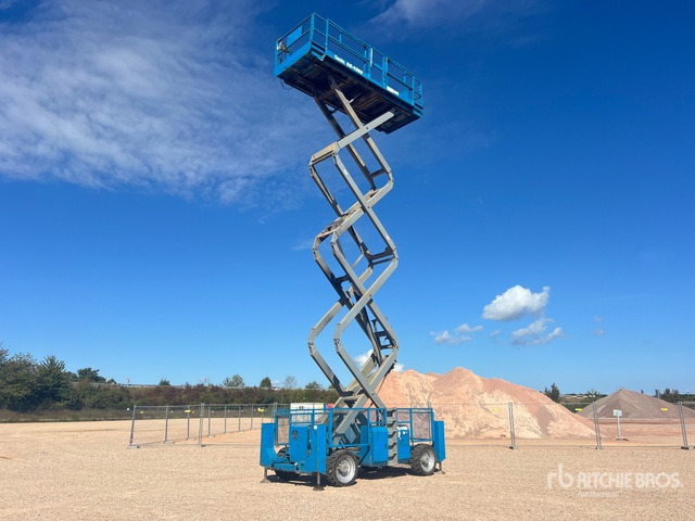 2001 Genie GS4390 4x4 Nacelle Ciseaux Scissor Lift - Schaarlift: afbeelding 3 2001 Genie GS4390 4x4 Nacelle Ciseaux Scissor Lift - Schaarlift: afbeelding 3