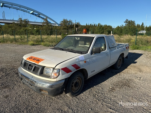2001 Nissan 4x2 Pickup - Pick-up: afbeelding 1 2001 Nissan 4x2 Pickup - Pick-up: afbeelding 1