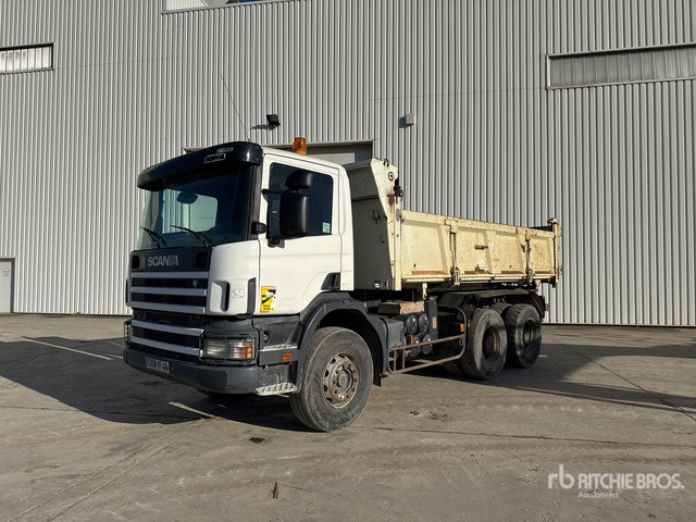 2002 Scania B1N64Z33SH 6x4 Camion Benne T/A Dump Truck - Kipper vrachtwagen: afbeelding 1 2002 Scania B1N64Z33SH 6x4 Camion Benne T/A Dump Truck - Kipper vrachtwagen: afbeelding 1