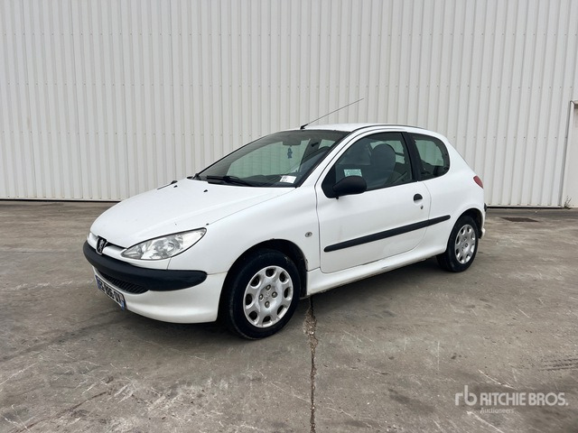 2004 Peugeot 206 Vehicule Utilitaire Cargo Van - Personenwagen: afbeelding 1 2004 Peugeot 206 Vehicule Utilitaire Cargo Van - Personenwagen: afbeelding 1