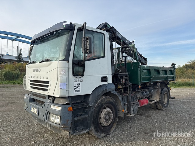 2005 Iveco Stralis 310 2004 Hiab 102XS-2B 3800 kg Arti ... Dump Truck with Crane - Kipper vrachtwagen: afbeelding 1 2005 Iveco Stralis 310 2004 Hiab 102XS-2B 3800 kg Arti ... Dump Truck with Crane - Kipper vrachtwagen: afbeelding 1
