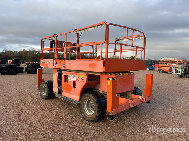 2008 JLG 3394RT 4x4 Diesel Nacelle Ciseau Scissor Lift - Schaarlift: afbeelding 3 2008 JLG 3394RT 4x4 Diesel Nacelle Ciseau Scissor Lift - Schaarlift: afbeelding 3