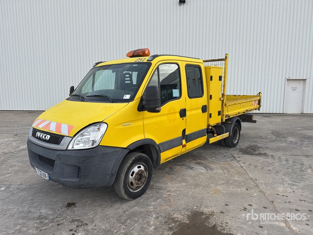 2011 Iveco 35C13 4x2 Camion Benne S/A Dump Truck - Kipper bestelwagen, Bestelwagen met dubbele cabine: afbeelding 1 2011 Iveco 35C13 4x2 Camion Benne S/A Dump Truck - Kipper bestelwagen, Bestelwagen met dubbele cabine: afbeelding 1