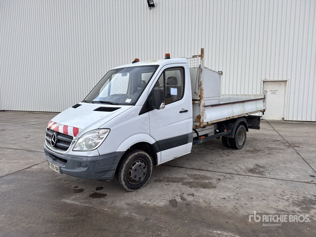 2011 Mercedes-Benz Sprinter 4x2 Camion Benne Dump Truck: Light Duty - Kipper vrachtwagen: afbeelding 1 2011 Mercedes-Benz Sprinter 4x2 Camion Benne Dump Truck: Light Duty - Kipper vrachtwagen: afbeelding 1