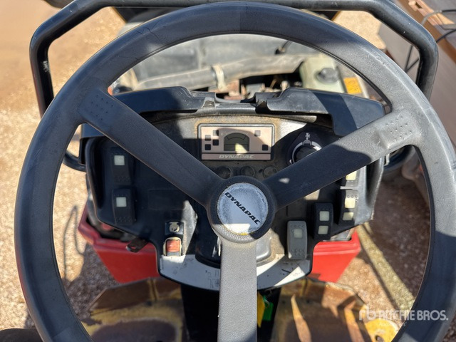 2013 Dynapac CC1300 Compacteur Vibrant Tandem Double Drum Roller - Asfaltwals: afbeelding 3 2013 Dynapac CC1300 Compacteur Vibrant Tandem Double Drum Roller - Asfaltwals: afbeelding 3