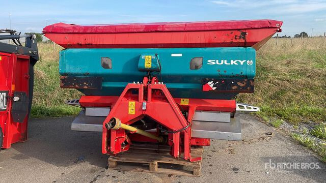 2013 Sulky X40+ 36 m 3-Point 4000 L Fertilizer Spreader - Klepelmaaier/ Mulcher: afbeelding 1 2013 Sulky X40+ 36 m 3-Point 4000 L Fertilizer Spreader - Klepelmaaier/ Mulcher: afbeelding 1