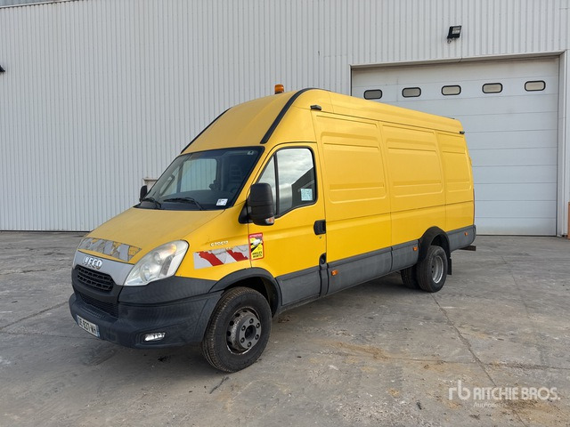 2014 Iveco C70C17 4x2 Camion Atelier Service 4x2 Service Truck - Gesloten bestelwagen, Gemeentelijke machine/ Speciaal: afbeelding 2 2014 Iveco C70C17 4x2 Camion Atelier Service 4x2 Service Truck - Gesloten bestelwagen, Gemeentelijke machine/ Speciaal: afbeelding 2
