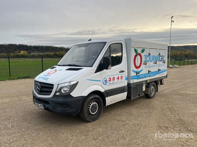 2014 Mercedes-Benz Sprinter 4x2 Camion Frigorifique 4x2 Refrigerated Truck - Koelwagen vrachtwagen: afbeelding 1 2014 Mercedes-Benz Sprinter 4x2 Camion Frigorifique 4x2 Refrigerated Truck - Koelwagen vrachtwagen: afbeelding 1