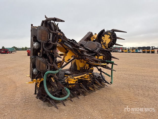 2014 New Holland 750SFIE Bec A Mais 10 Rangs 10 Row Corn Forage Harvester Header - Maiskolvenplukker: afbeelding 1 2014 New Holland 750SFIE Bec A Mais 10 Rangs 10 Row Corn Forage Harvester Header - Maiskolvenplukker: afbeelding 1