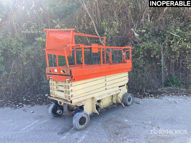 2015 JLG 3246ES Electric Nacelle Ciseaux (Inope ... Scissor Lift - Schaarlift: afbeelding 2 2015 JLG 3246ES Electric Nacelle Ciseaux (Inope ... Scissor Lift - Schaarlift: afbeelding 2