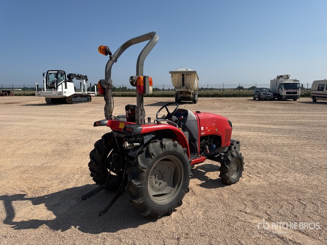 2015 Kubota STW34R 4WD Tracteur Utilitaire (Inoper ... Utility Tractor - Mini tractor: afbeelding 3 2015 Kubota STW34R 4WD Tracteur Utilitaire (Inoper ... Utility Tractor - Mini tractor: afbeelding 3