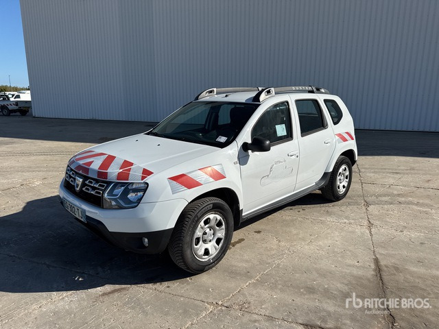 2016 Renault Duster V?hicule utilitaire sport - Andere machine: afbeelding 2 2016 Renault Duster V?hicule utilitaire sport - Andere machine: afbeelding 2