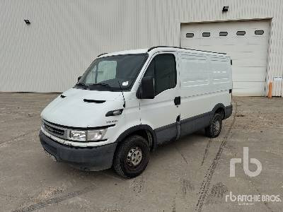 IVECO 29L10HPI Vehicule Utilitaire - Gesloten bestelwagen: afbeelding 1 IVECO 29L10HPI Vehicule Utilitaire - Gesloten bestelwagen: afbeelding 1