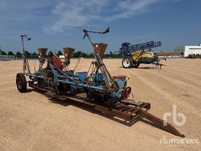 MONOSEM 6 Row Semoir De Precision 6 Rangs - Zaai-/ Plantmachine: afbeelding 4 MONOSEM 6 Row Semoir De Precision 6 Rangs - Zaai-/ Plantmachine: afbeelding 4