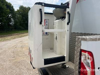 Vrachtwagen hoogwerker RENAULT MASTER 2021 Versalift VTL120C EVO 9 m ...: afbeelding 35