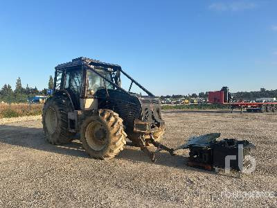VALTRA T173 Tracteur Agricole (Inoperable) - Tractor: afbeelding 4 VALTRA T173 Tracteur Agricole (Inoperable) - Tractor: afbeelding 4