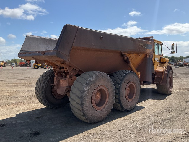 1998 Volvo A25C Articulated Dump Truck - Kiepwagen met knikbesturing: afbeelding 3 1998 Volvo A25C Articulated Dump Truck - Kiepwagen met knikbesturing: afbeelding 3