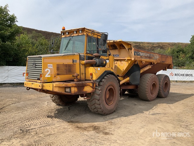 1999 Volvo A25C Articulated Dump Truck - Kiepwagen met knikbesturing: afbeelding 2 1999 Volvo A25C Articulated Dump Truck - Kiepwagen met knikbesturing: afbeelding 2