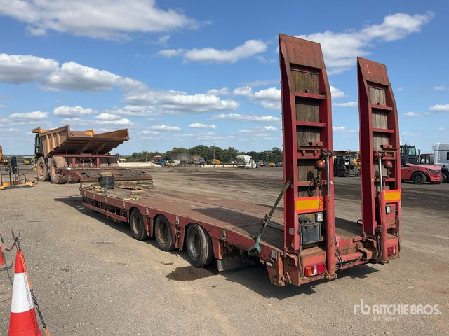 2006 Nooteboom OSD4803L 13 m Tri/A Single Drop Step Deck Trailer - Klepelmaaier/ Mulcher: afbeelding 3 2006 Nooteboom OSD4803L 13 m Tri/A Single Drop Step Deck Trailer - Klepelmaaier/ Mulcher: afbeelding 3