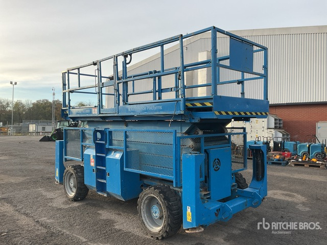 2010 Genie GS5390 4x4 Diesel Scissor Lift - Schaarlift: afbeelding 4 2010 Genie GS5390 4x4 Diesel Scissor Lift - Schaarlift: afbeelding 4