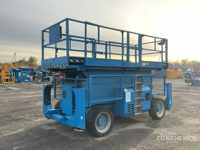 2010 Genie GS5390 4x4 Diesel Scissor Lift - Schaarlift: afbeelding 3 2010 Genie GS5390 4x4 Diesel Scissor Lift - Schaarlift: afbeelding 3