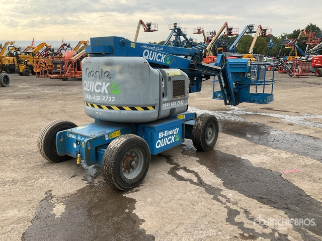 2012 Genie Z45/29 2WD Hybrid Articulating Boom Lift - Knikarmhoogwerker: afbeelding 3 2012 Genie Z45/29 2WD Hybrid Articulating Boom Lift - Knikarmhoogwerker: afbeelding 3