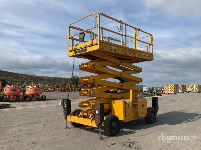 2012 Haulotte H18XNT 4x4 Diesel Scissor Lift - Schaarlift: afbeelding 1 2012 Haulotte H18XNT 4x4 Diesel Scissor Lift - Schaarlift: afbeelding 1
