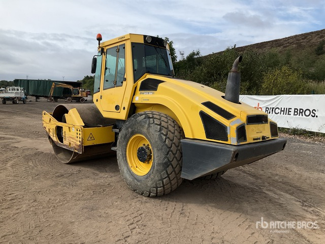 2014 Bomag BW213DH-4 Smooth Drum Compactor - Klepelmaaier/ Mulcher: afbeelding 4 2014 Bomag BW213DH-4 Smooth Drum Compactor - Klepelmaaier/ Mulcher: afbeelding 4