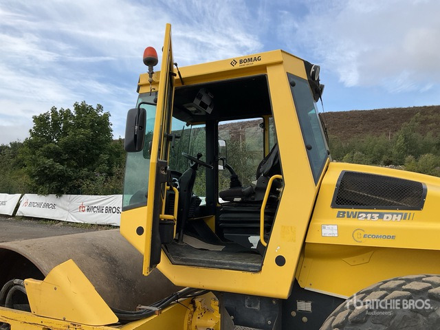 2014 Bomag BW213DH-4 Smooth Drum Compactor - Klepelmaaier/ Mulcher: afbeelding 5 2014 Bomag BW213DH-4 Smooth Drum Compactor - Klepelmaaier/ Mulcher: afbeelding 5