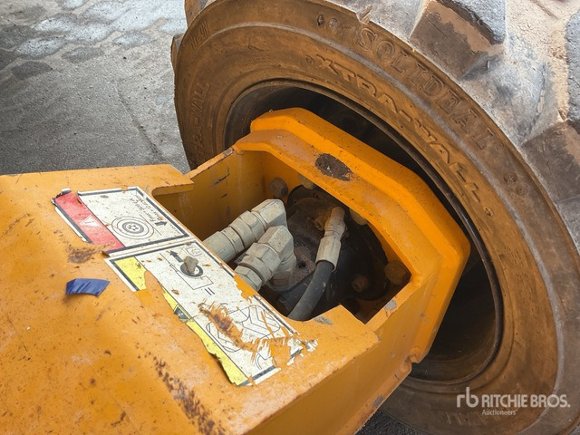 2014 Haulotte H15SDX 4x4 Diesel Scissor Lift - Schaarlift: afbeelding 5 2014 Haulotte H15SDX 4x4 Diesel Scissor Lift - Schaarlift: afbeelding 5