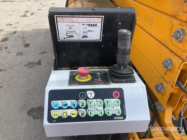 2014 Haulotte H18SDX 4x4 Diesel Scissor Lift - Schaarlift: afbeelding 5 2014 Haulotte H18SDX 4x4 Diesel Scissor Lift - Schaarlift: afbeelding 5